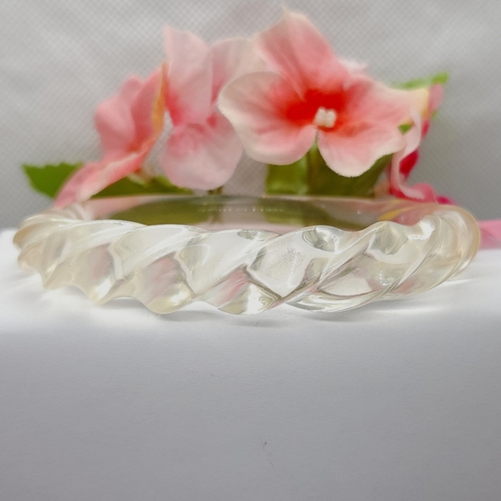 Vintage Clear Twisted Bracelet